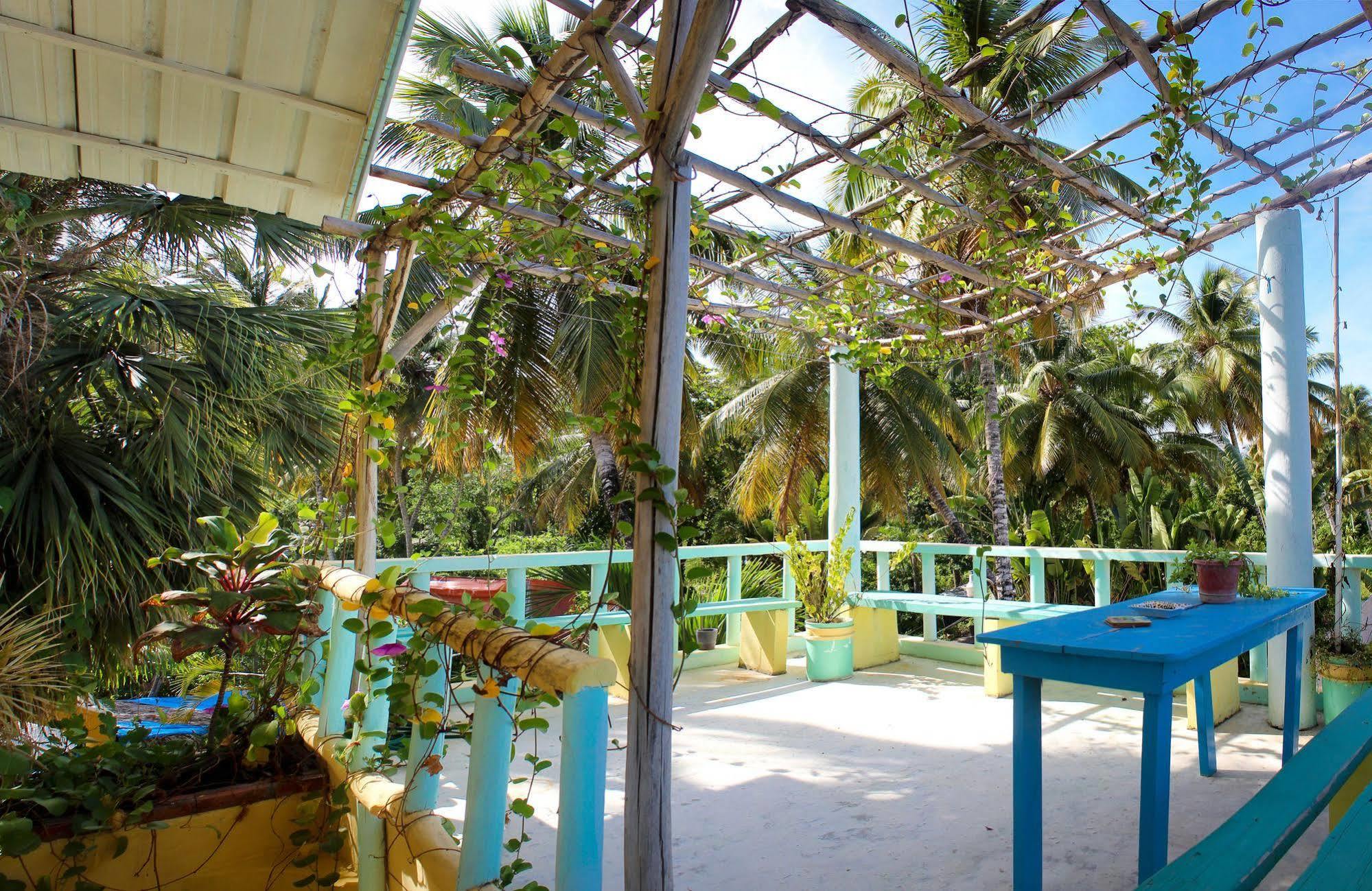 Casa Delfin Guest House Las Terrenas Exterior photo